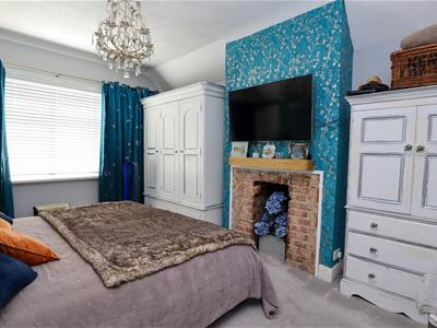 Picture 10